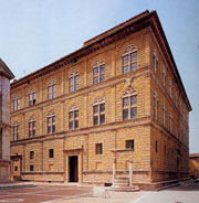 Bernardo Rossellino, Palazzo Piccolomini façade, Pienza, Tuscan, Italy