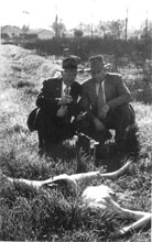 Harry Hansen and Finis Brown with Elizabeth Short’s
body